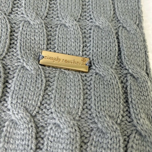 SIMPLY SOUTHERN Cable Knit Infinity Scarf One Size Gray Acrylic Winter Cozy - Picture 3 of 7